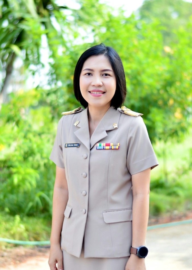 นางสาวธิดาวรรณ บัวสาย