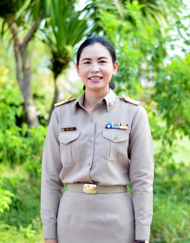นางสาวขนิษฐา ผลาผล