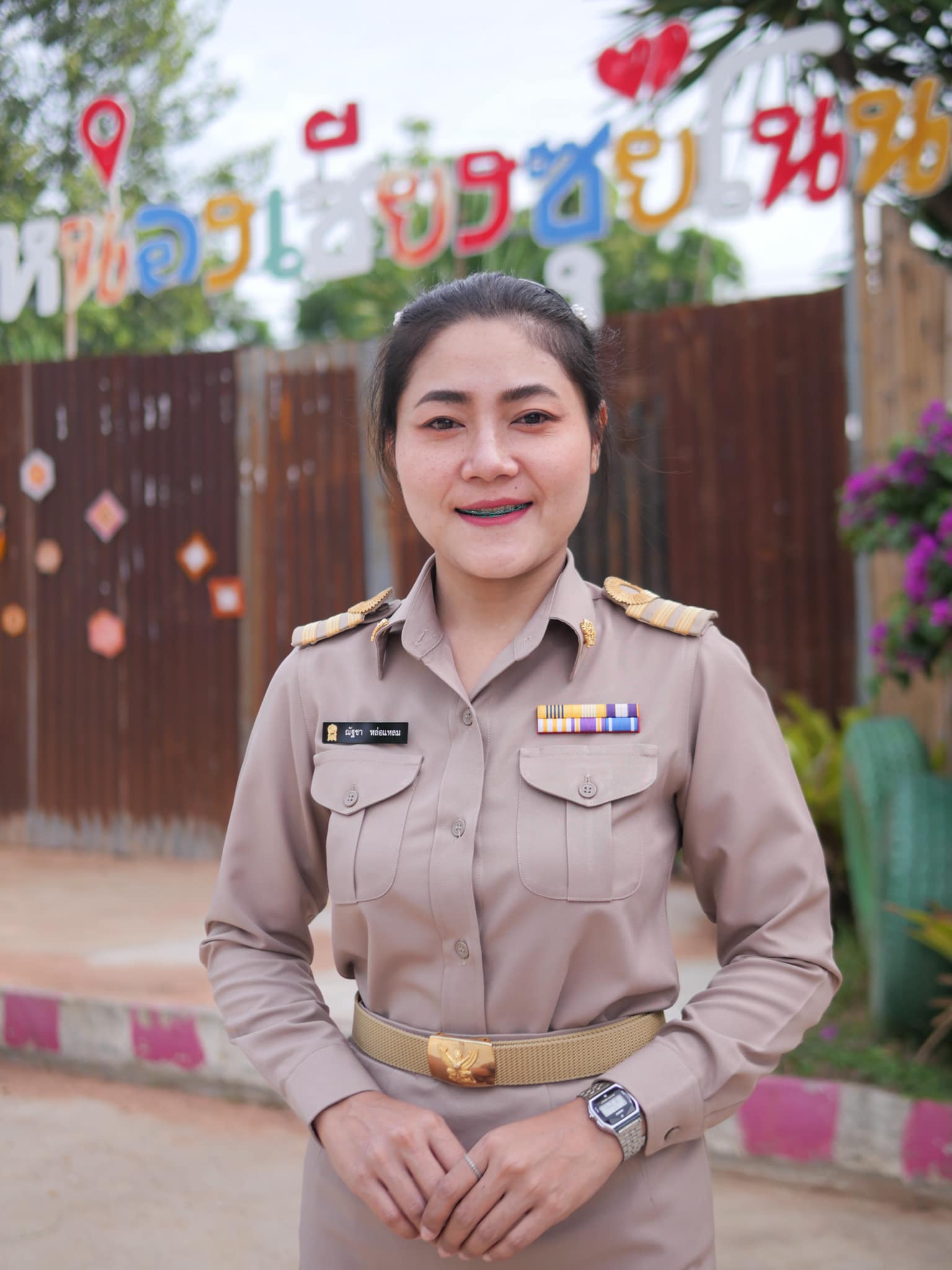 นางสาวณัฐชา หล่อแหลม