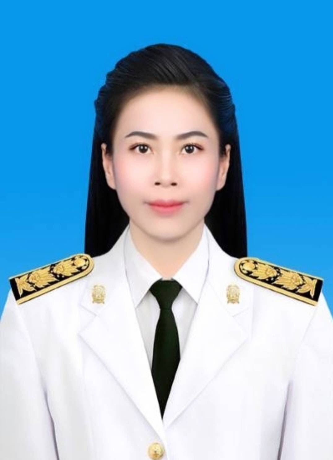 นางสาวทิวาพร น้อยน้ำคำ