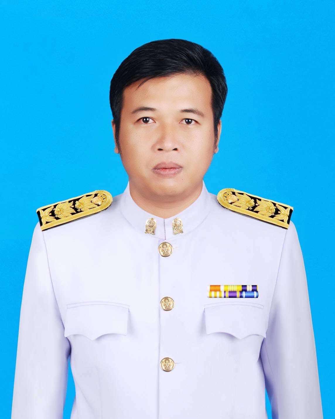 นายสรรพสิทธิ์ สีหาอินทร์
