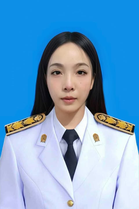 นางสาวเอื้อมอัมพร สุนทรา