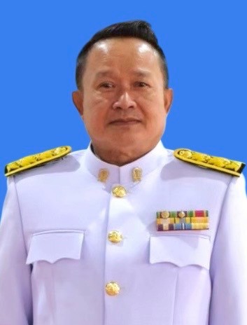 นายรักไทย  ละทัยนิล