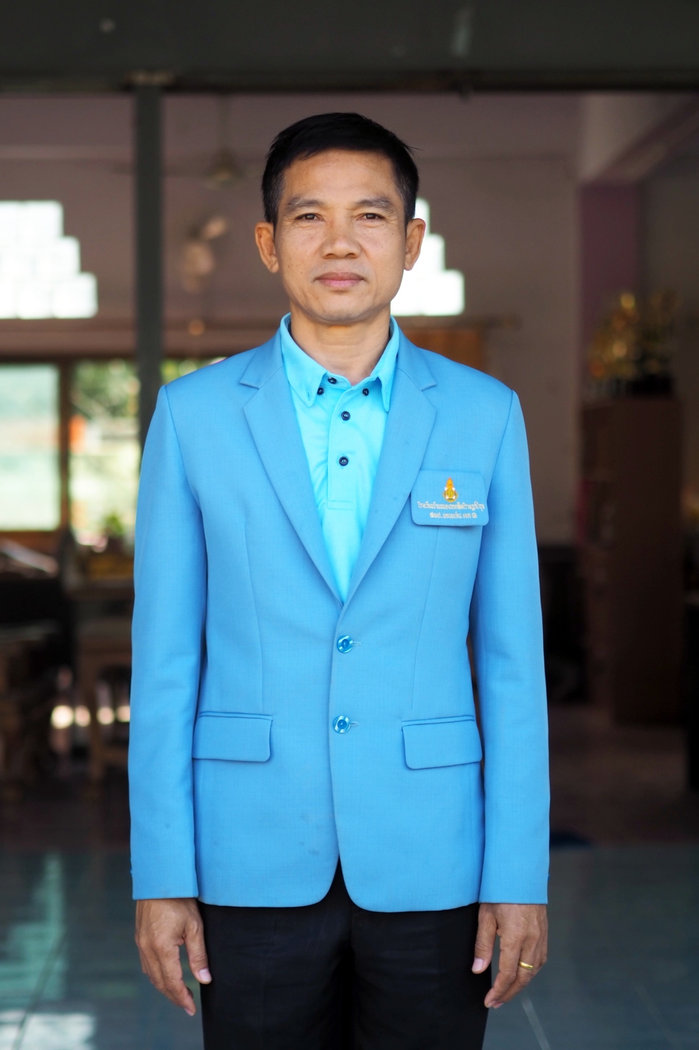 นายสยาม  บุตรศรี