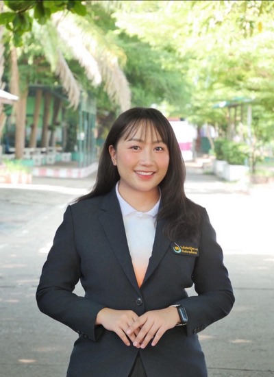 นางสาวธัษชา นุติธนกรณ์
