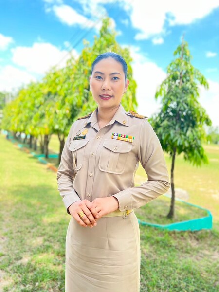 นางอรุณศรี  ศรีบุรินทร์