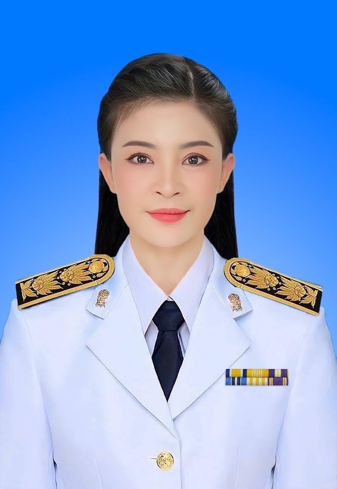 นางกรพันธุ์ คู่แก้ว